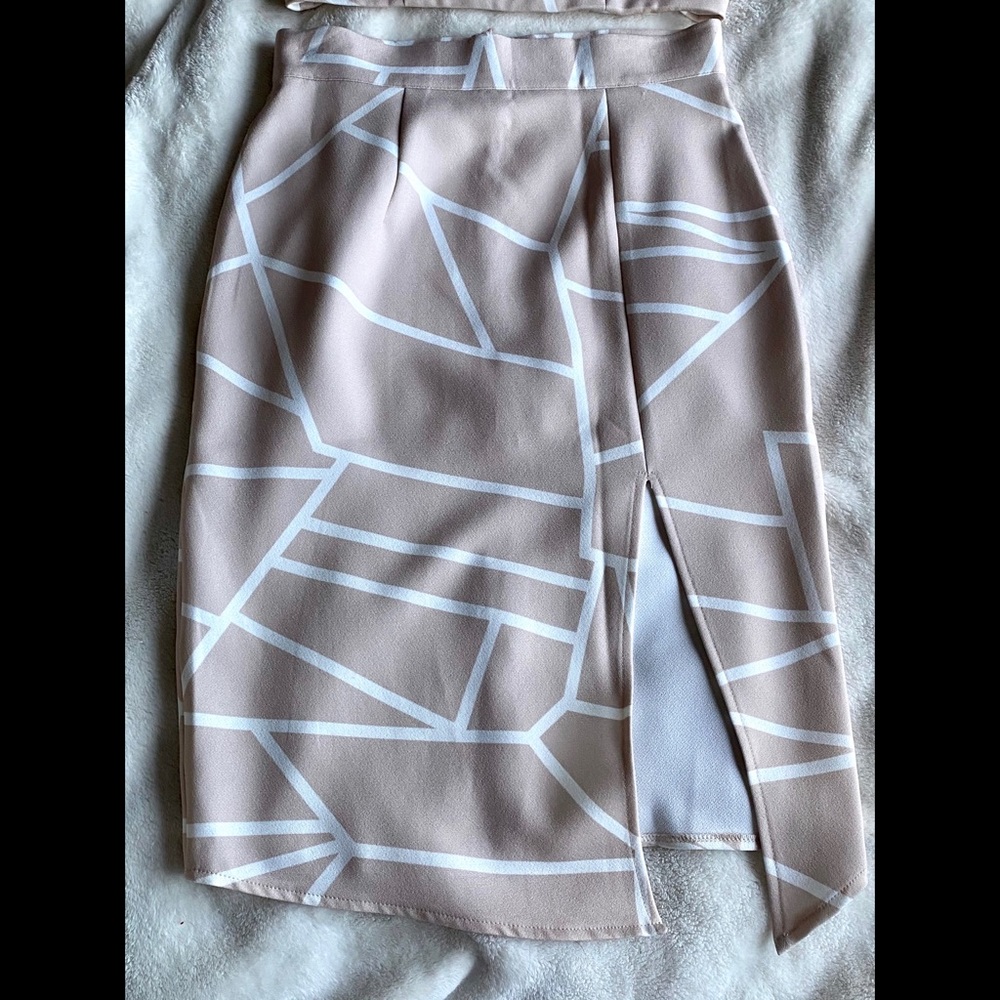 Two piece set! - Picture 4 of 7